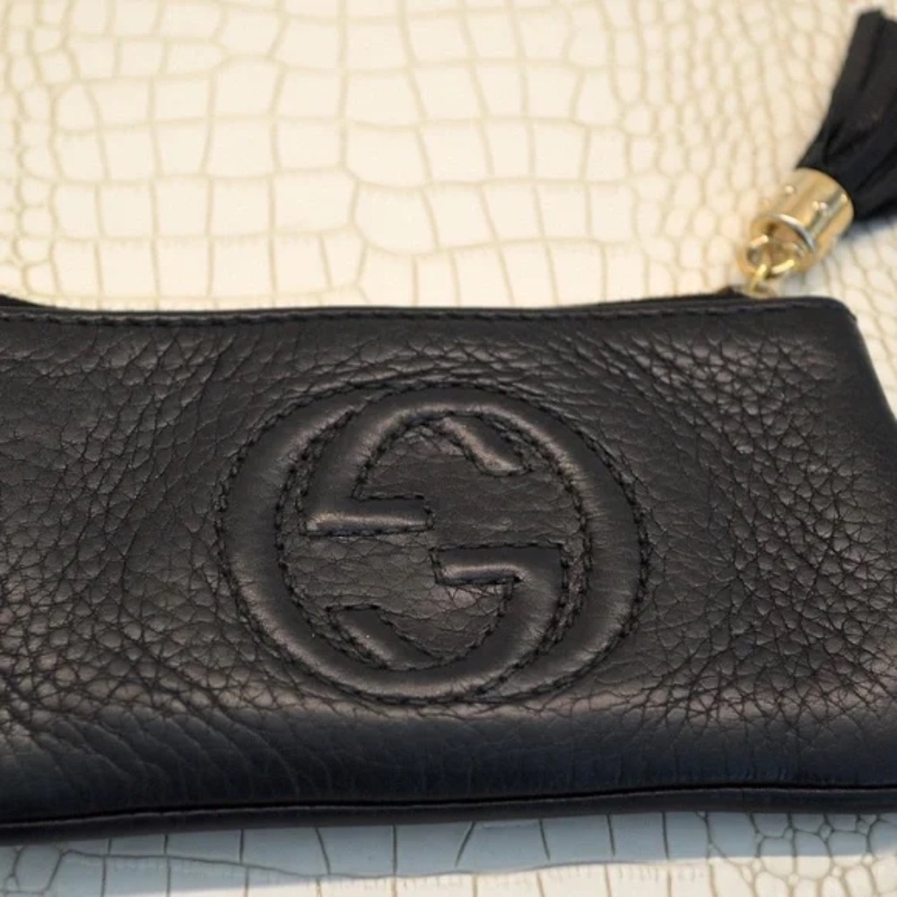❤️ Gucci Calfskin Soho Key Pouch KeyChain Wallet Black 354358
